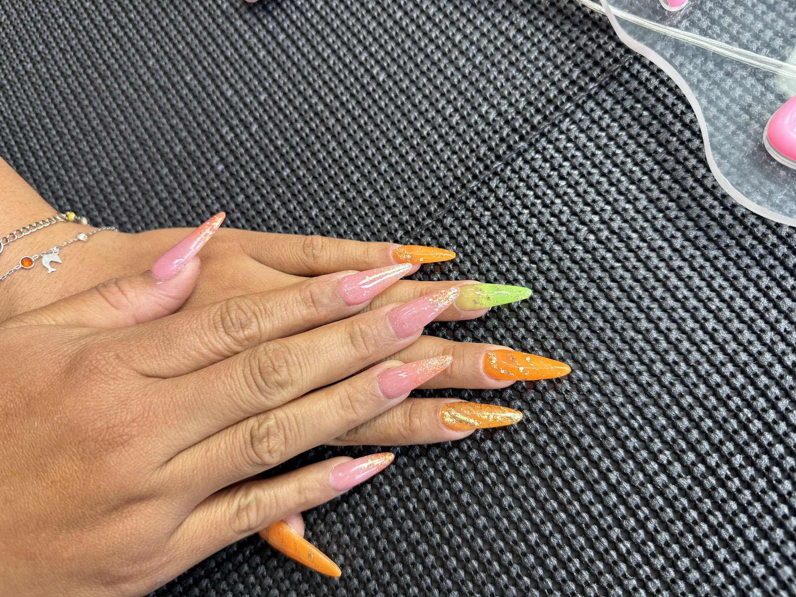 Relajate Nail salon and supply store nail photo 6